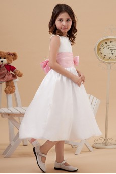 Taffeta Scoop Neckline Tea-Length Ball Gown Dress with Manual Flower
