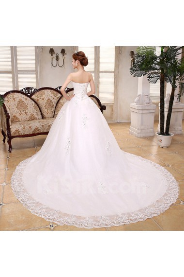 Lace and Tulle sweetheart Ball Gown Dress with Handmade Flower