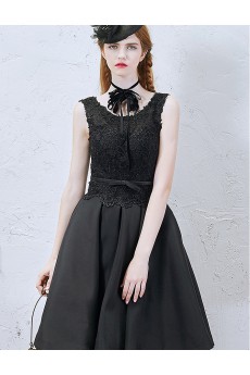 Lace Scoop Knee-Length Sleeveless A-line Dress with Sash