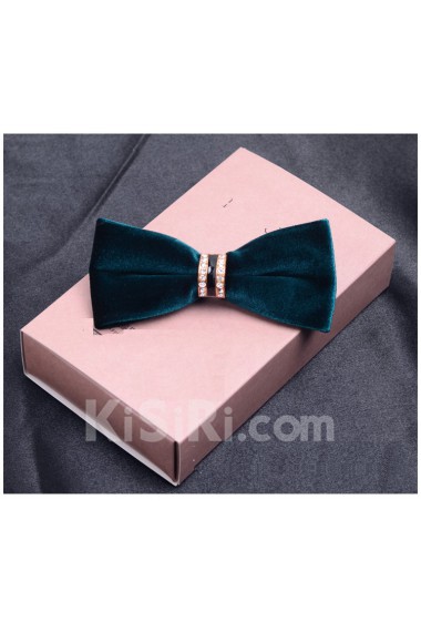 Green Solid Cotton-Microfiber Blended Bow Tie