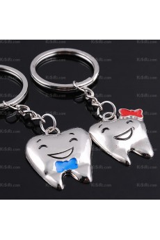 Couples Elegant Small Pendant Zinc Alloy Tooth Keychain (A Pair)