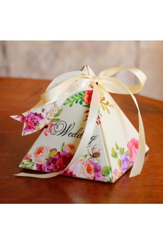 Ribbons Triangle Exquisite Wedding Favor Boxes (12 Pieces/Set)