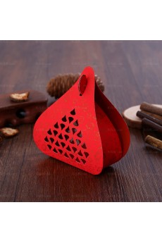 Red Color Heart-shaped Hollow Wedding Favor Boxes (12 Pieces/Set)