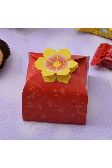 New Style Yellow Flower Wedding Favor Boxes (12 Pieces/Set)