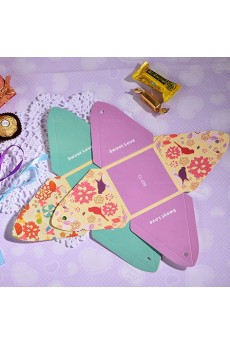 Purple Color Triangle Wedding Favor Boxes (12 Pieces/Set)