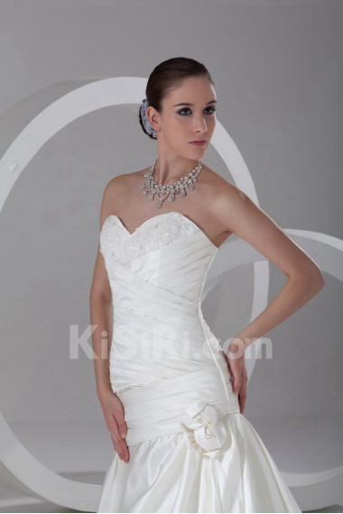 Satin Sweetheart A Line Gown with Hand-made Flowers
