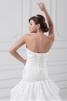 Taffeta Sheath Gown with Hand-made Flowers