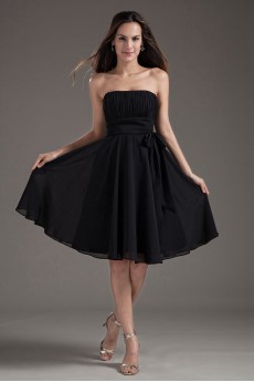 Chiffon Strapless Black Knee Length Dress with Sash