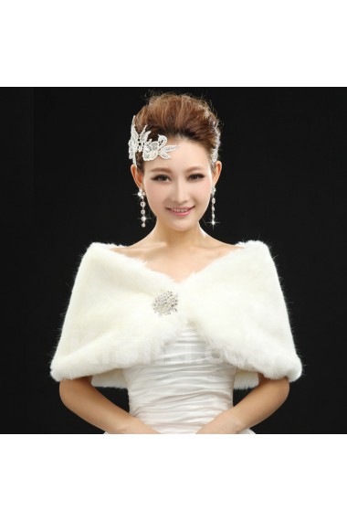 Faux Fur Wedding Wrap With Lace Rhinestone