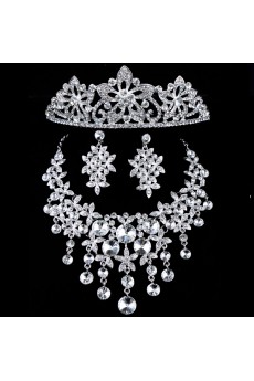 Beauitful Wedding Bridal Jewelry Set,Including Earrings,Tiara and Necklace with Rhinestones