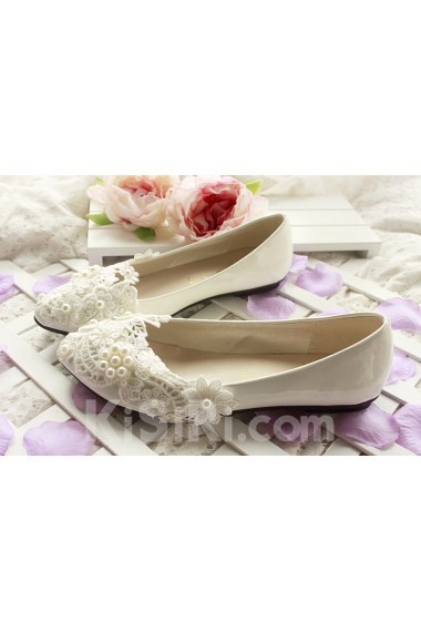 Handmade Lace Flowers Wedding Shoes with Imitation Pearls