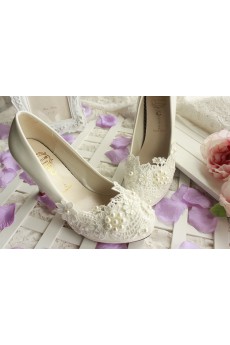 Handmade Lace Flowers Wedding Shoes with Imitation Pearls