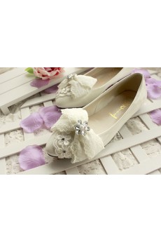 Handmade Lace Bow Wedding Shoes with Rhinestone