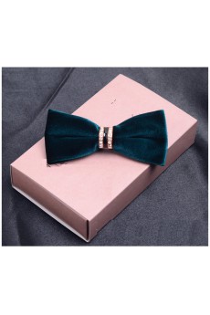 Green Solid Cotton-Microfiber Blended Bow Tie